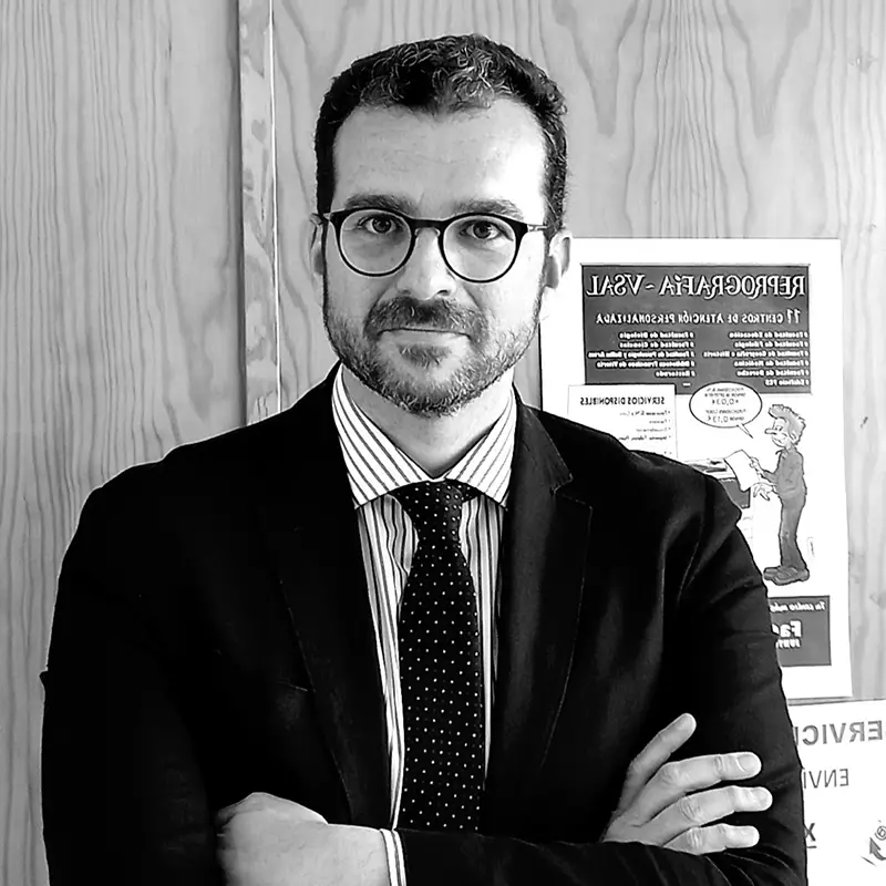 José Joaquín Jiménez, preparador de la academia de oposiciones SKR.