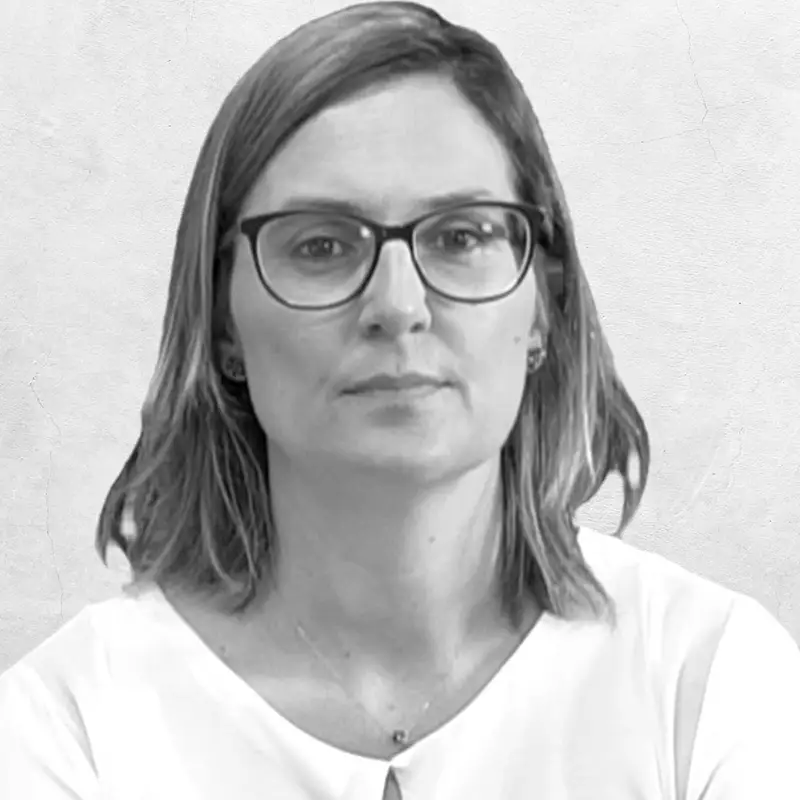 Laura Dominichi, especialista en formaciones de la academia de oposiciones SKR.