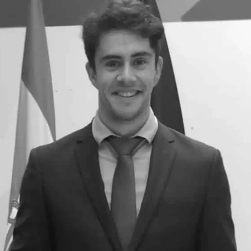 Pablo Moreno, experto en formaciones de la academia de oposiciones SKR.