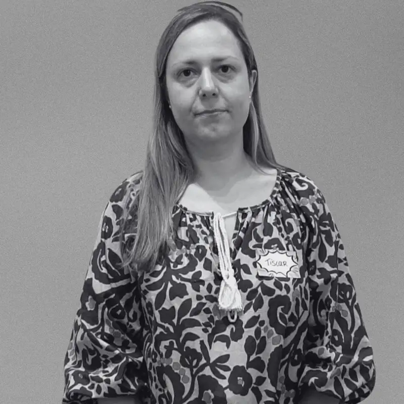 Tíscar Martín, miembro del claustro de profesores de la academia de oposiciones SKR.