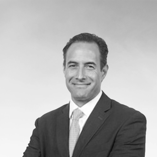 Héctor Landeros, ex-director en la OMA y profesor de la asignatura de Gestión estratégica de la cadena de suministro en el Máster de Derecho Aduanero en SKR.