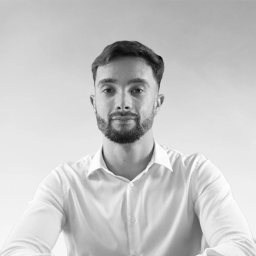 Sergio Sánchez, representante aduanero acreditado por la AEAT y profesor de Incoterms en el Máster de Derecho Aduanero en SKR.